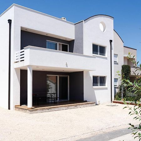 Station 22 - Brand New Apartment With A Terrace And Private Parking فير المظهر الخارجي الصورة