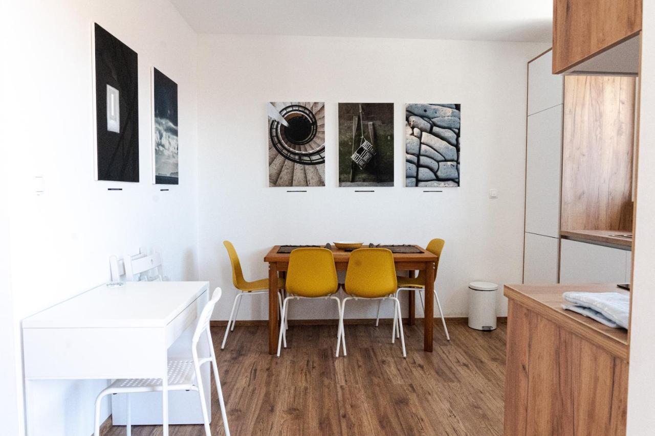 Station 22 - Brand New Apartment With A Terrace And Private Parking فير المظهر الخارجي الصورة